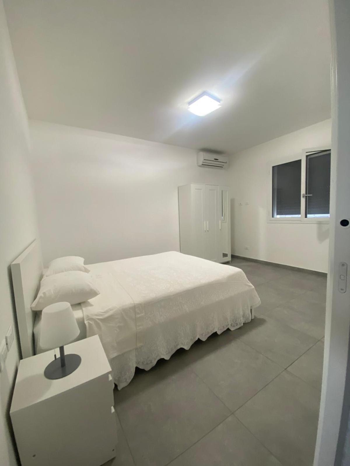 Rarihouse Villa เอากุสตา ภายนอก รูปภาพ